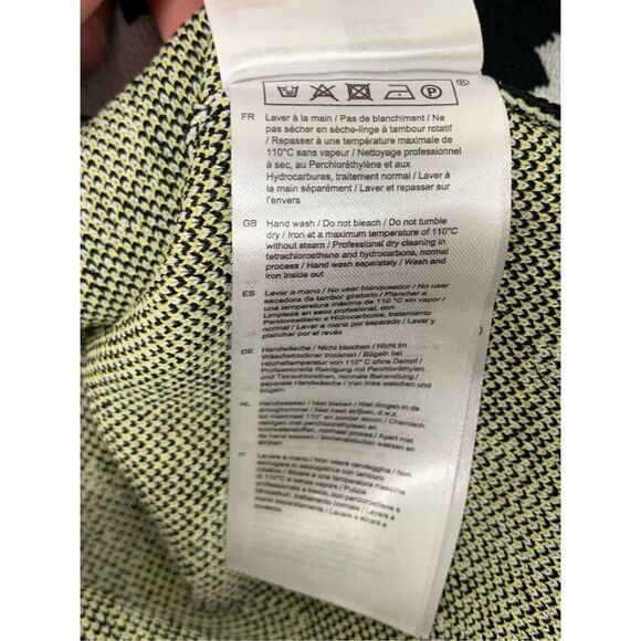 Maje Women's Black Daisy Print Jacquard Quarter Zip Polo Shirt Size 1 Sm… - Picture 14 of 16